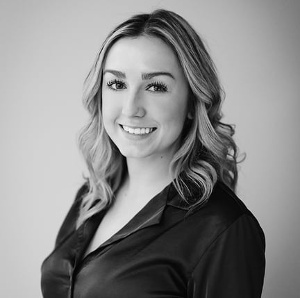 Emma_NB-LR