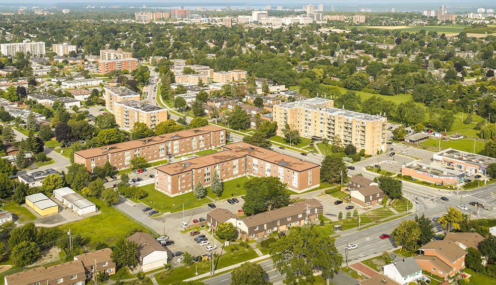 Woodland Capital et Forum font l'acquisition du portefeuille Parkwood Hills, comptant 826 logements, à Ottawa