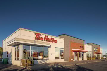 centre_lachenaie_tim_hortons